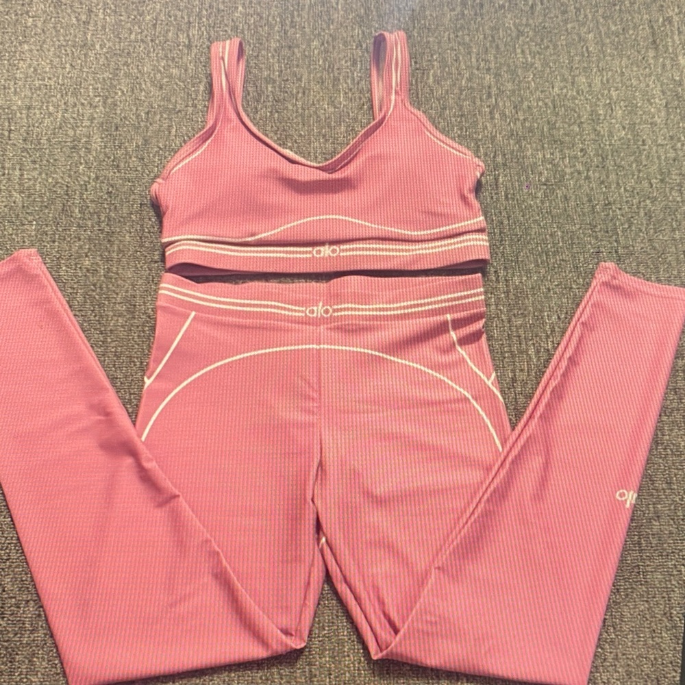 Alo Pink Ribbed Activewear Set